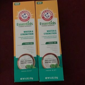 Arm & hammer essentials baking soda  toothpaste